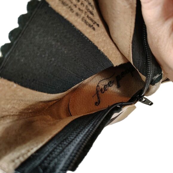 Free People James Chelsea Ankle Boots White Chunky Heel Platform Lug 37.5 US 7.5 - Picture 13 of 13